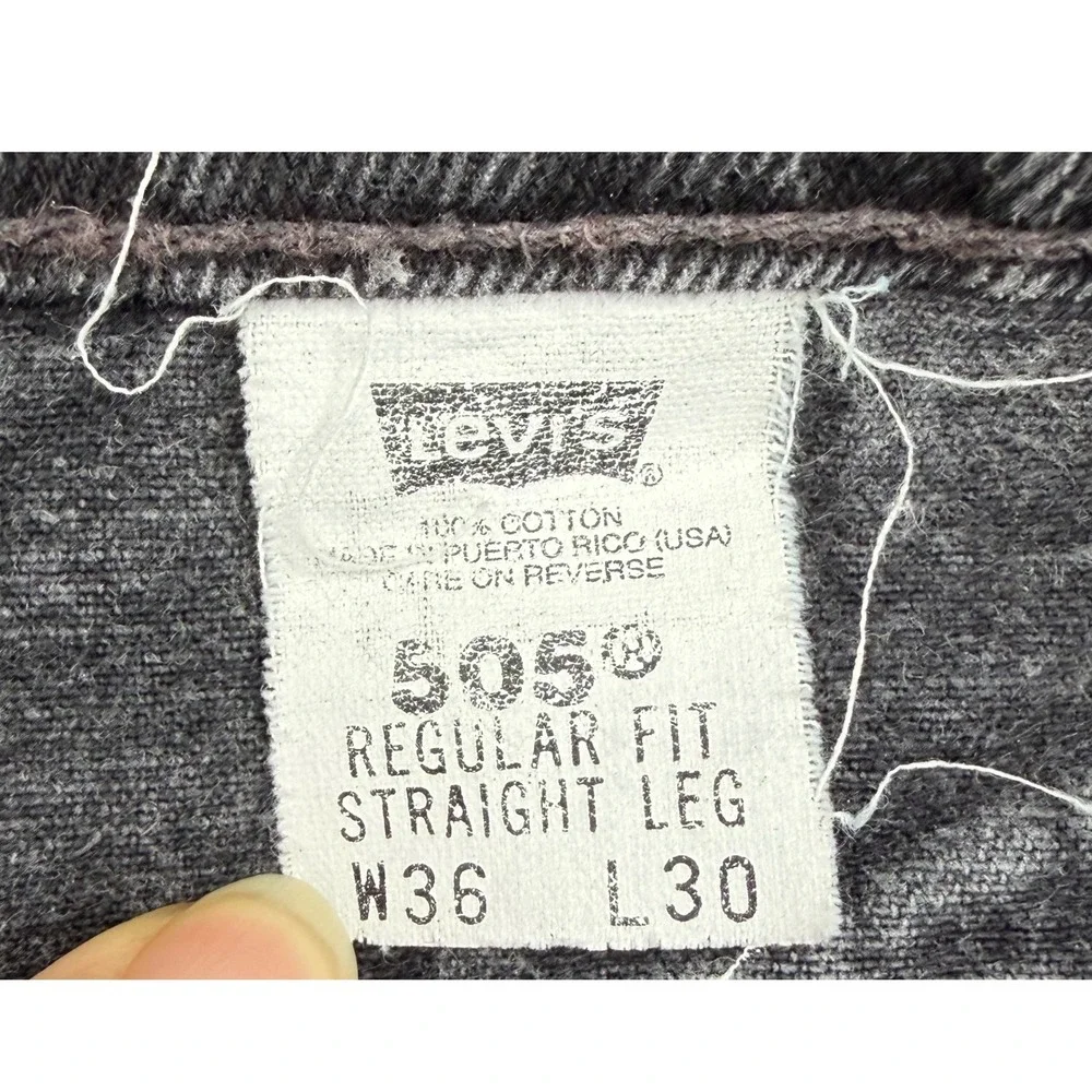 Vintage 90s Levis 505 Mens Jeans 36x30 Straight Leg Regular Fit Black USA